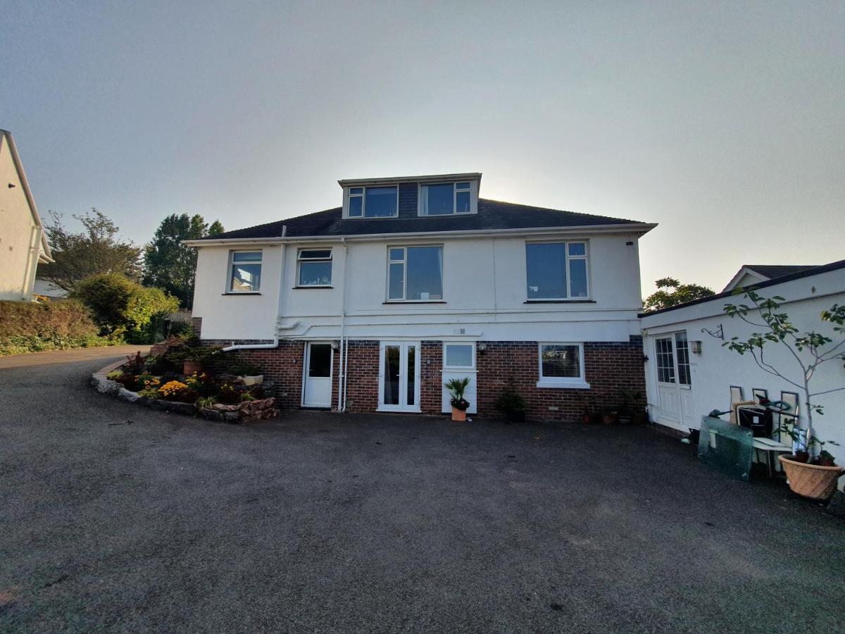 Lovely Private Studio Room With Own Kitchen And Bathroom. Set In The Popular Area Of Shiphay In Torquay And Only A Short Walk From Torbay Hospital Buitenkant foto